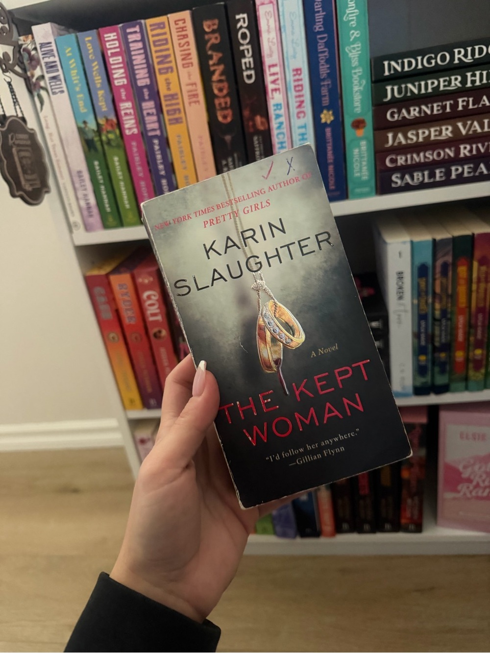 Karin Slaughter "The Kept Woman" Paperback Thriller - Black & Red Cover
